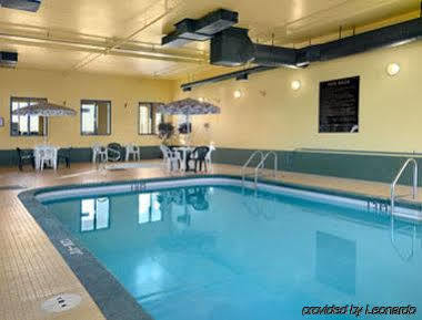 Super 8 By Wyndham Meadow Lake מראה חיצוני תמונה